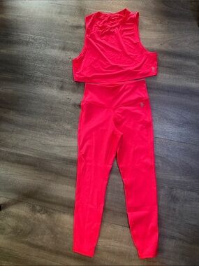 Ellie Hot Pink High-Rise Leggings & Crop Tank Set